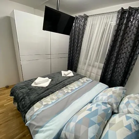 Tomovic Apartamento *