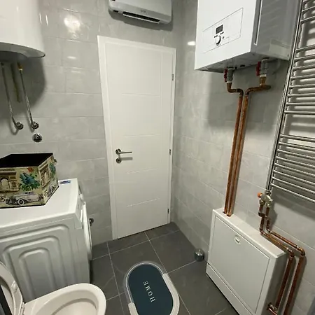 Tomovic Apartamento Pale